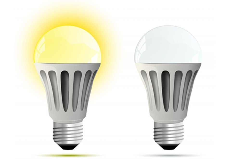 Почему светодиодная лампа светится при выключенном выключателе?