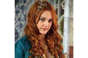 Актриса Мерьем Узерли в роли Хюррем, в сериале "Великолепный век", изображение взято с открытого источника в интернете, с сайта: http://www.pinsdaddy.com/khurram-sultan-turkey_T9w6qIJOrDaoF6wlg6uJ95UbGZ6OEg%7C6r42LdJnDnqE/