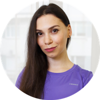 Натали Цховребова
специалист по ЛФК, ведущая канала «WorkoutǀБудь в форме», 
персональный инструктор, тренер дистанционных курсов «я могу»