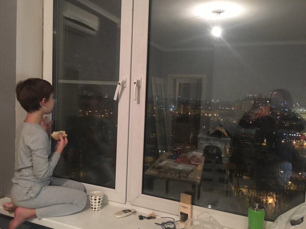 Наша новая квартира на Черной речке (фото сразу после переезда)