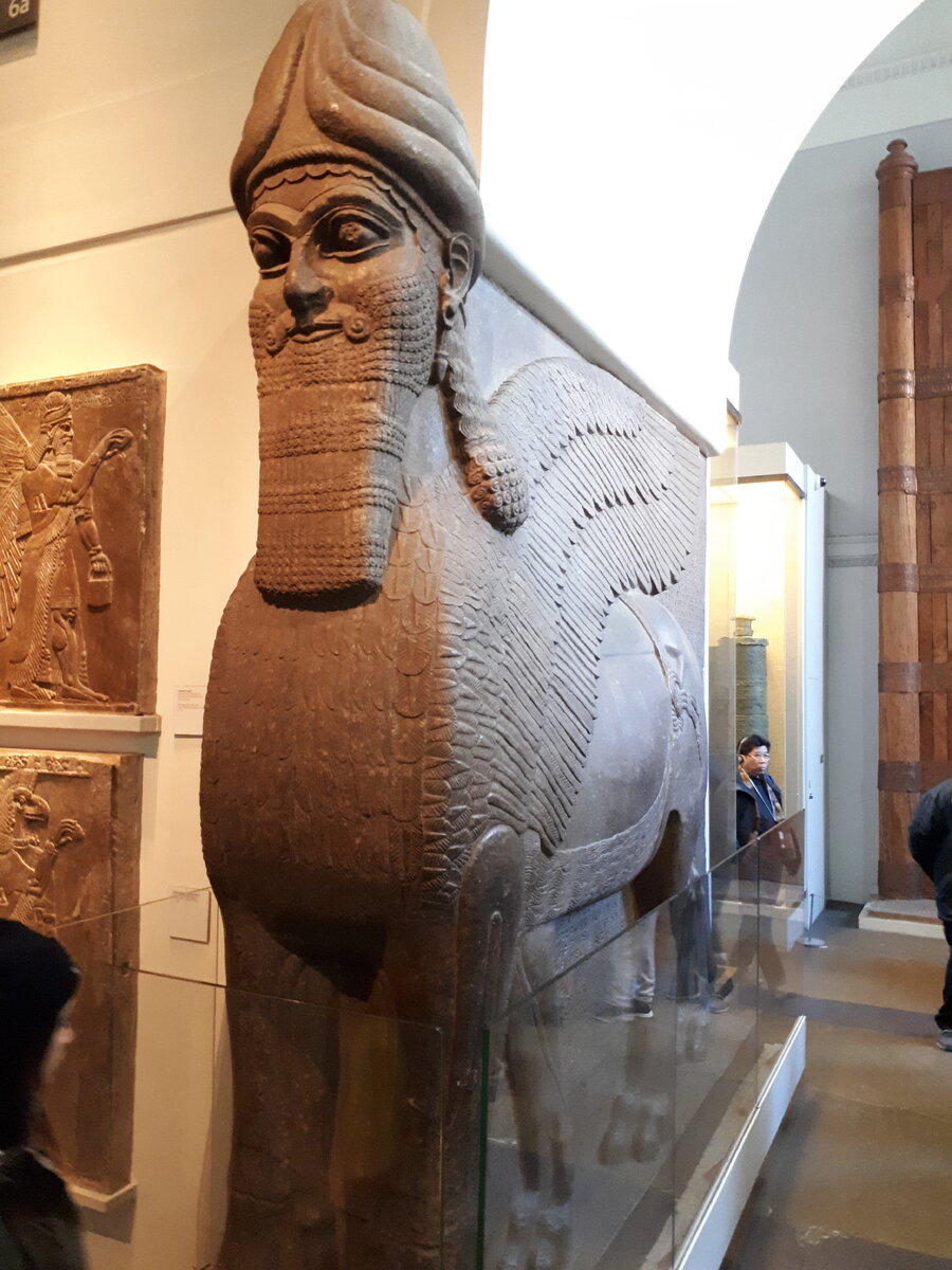 Ассирийская коллекция Британского музея  