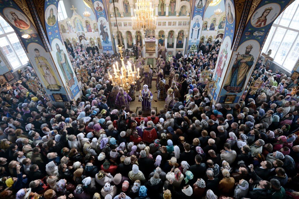 Богослужение в православном храме