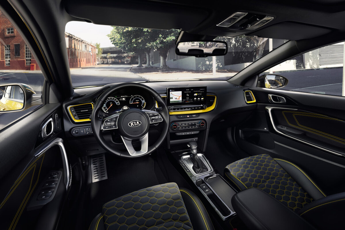 KIA X-Ceed. Источник: Яндекс-картинки.