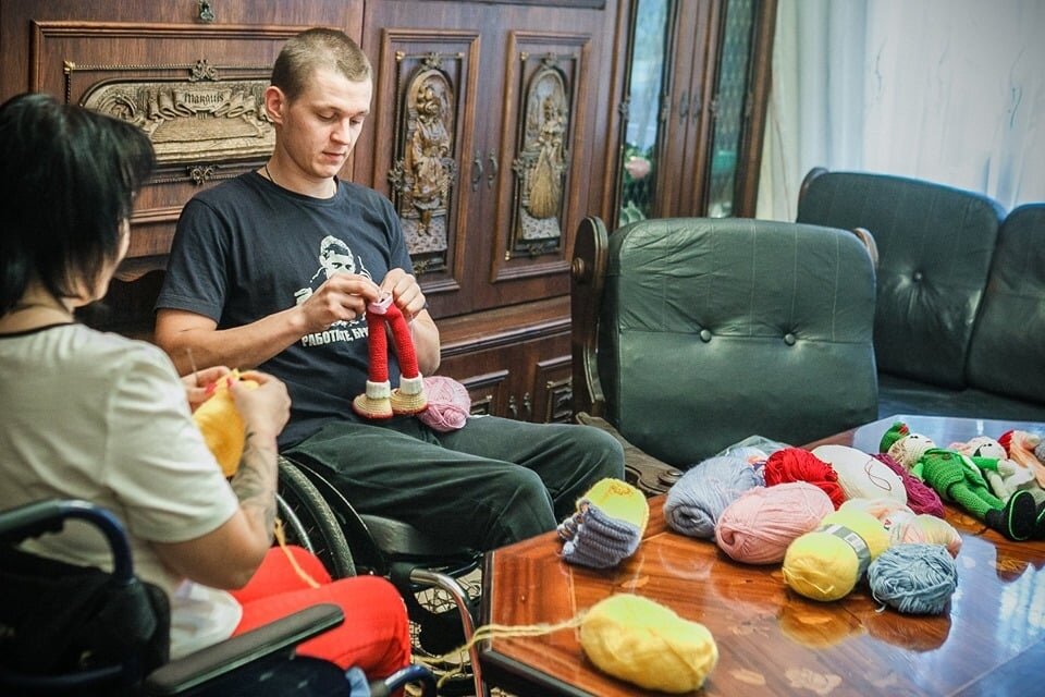 Вадим за работой. Фото с личной страницы В. Серика 