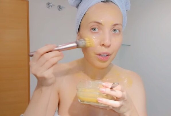 Домашний способ омолодить лицо и убрать морщины. 