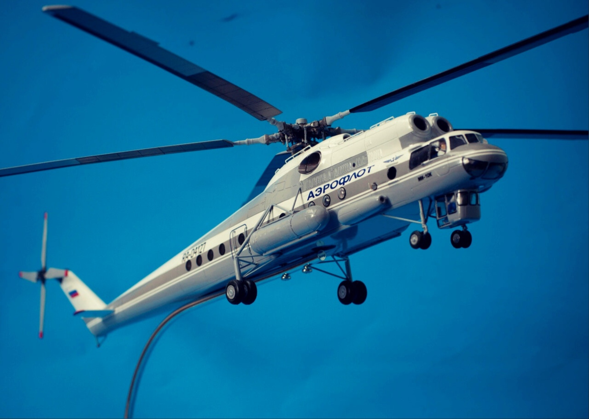Ми 10 вертолет. Ми-10 вертолёт. ми-10 вертолет ютэйр. ми10 ютэйр. грузовой вертолет ми 10.