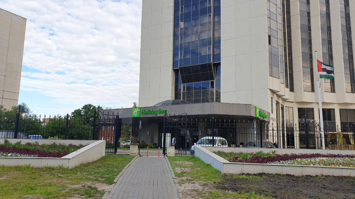 Следуем в отель 