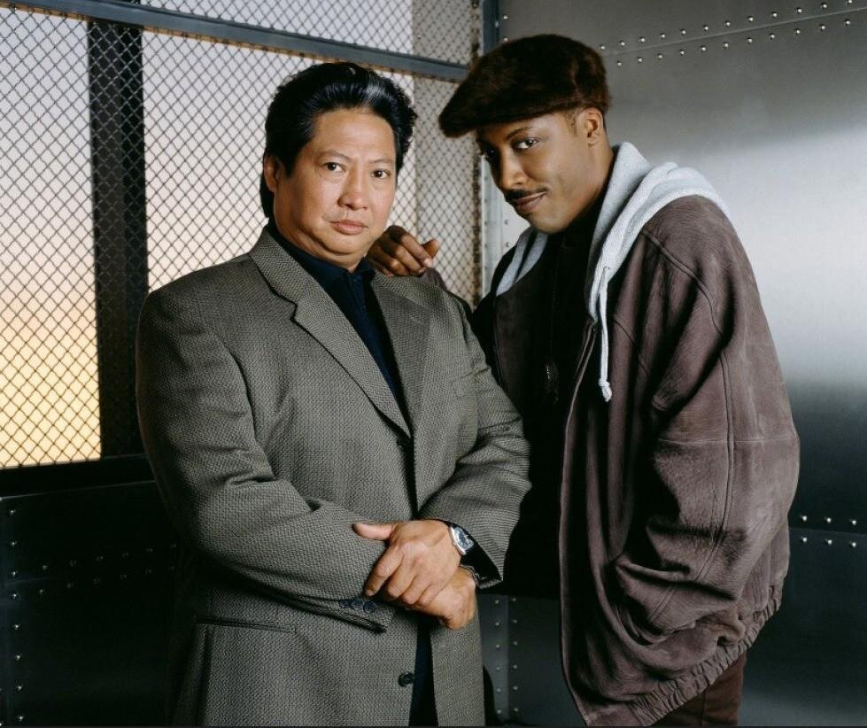 Подходит к тебе такой упитанный гражданин и начинает отвешивать тебе отборных люлей.