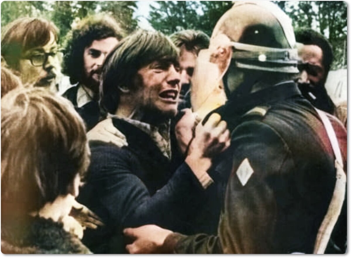 Гай Бурмье слева и Жан Ивон Антиньяк справа| Источник: https://yandex.ru/images/