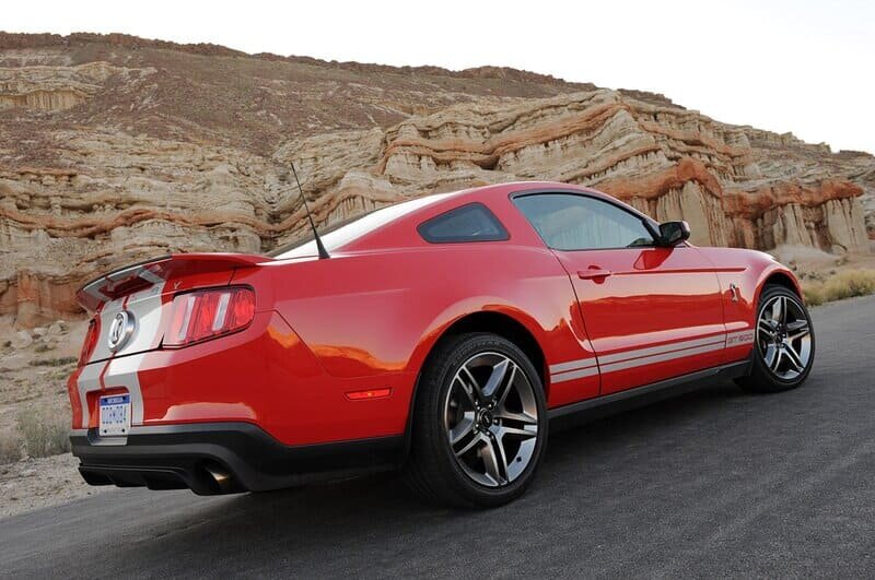 Ford Mustang Shelby gt500 Red Stripe