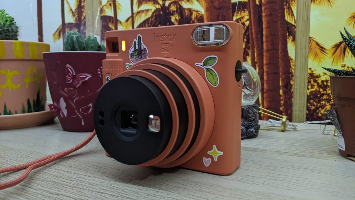 Instax Square SQ1