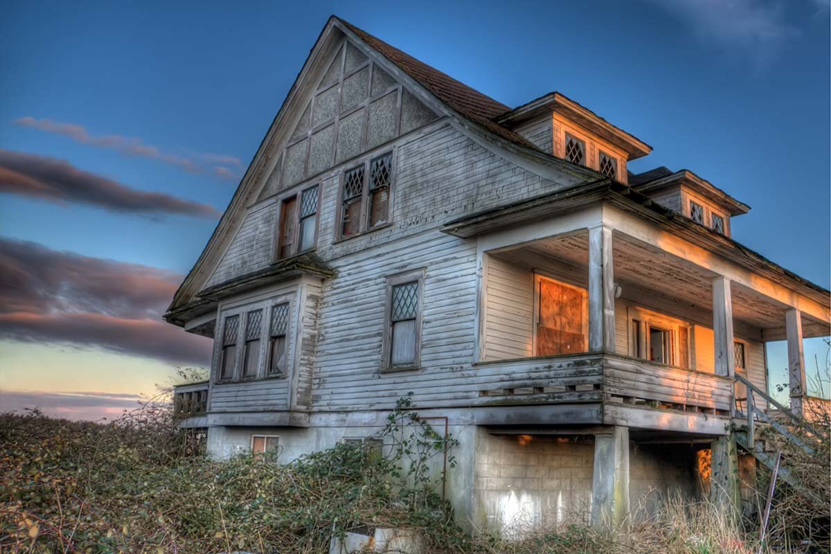 Деревянный дом во сне. К чему снится старый дом деревянный. Снится новый старый дом. Снится дом. Снится новый старый дом.