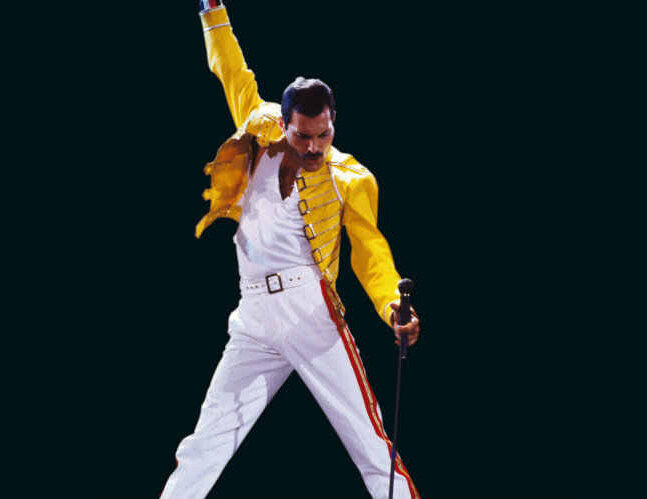 I want to break free!!! закричала бы Надя, если смогла, но Фредди тогда еще не было 
