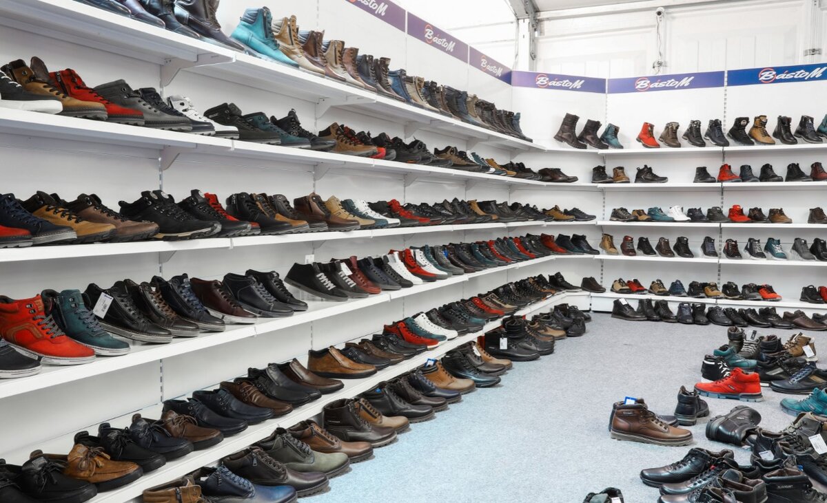 Обувь оптом. Где покупают обувь для перепродажи в розничных магазинах? |  Товарный бизнес на обуви и одежде. Бизнес на кроссовках. | Дзен