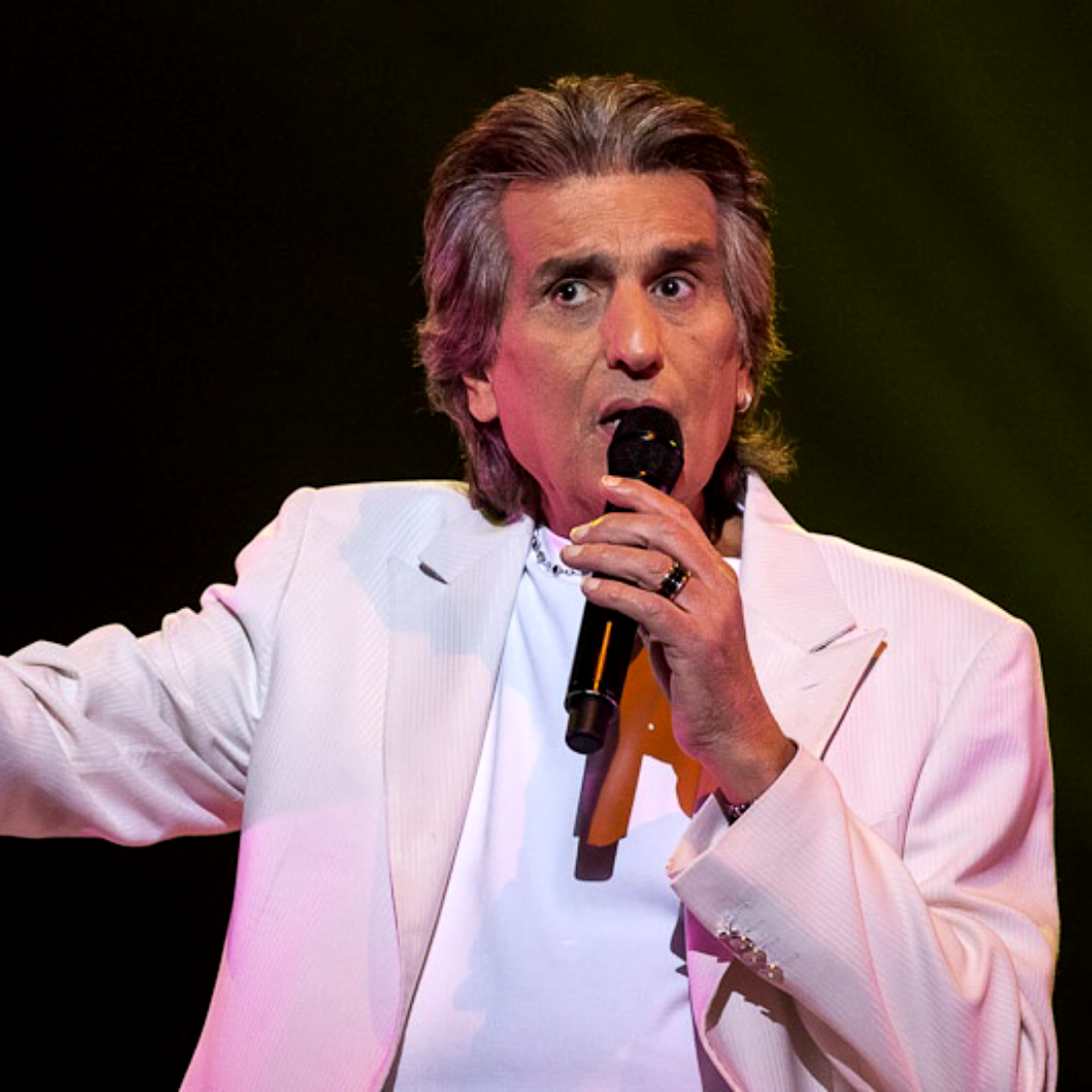 Toto cutugno. Тото Кутуньо. Тото кутуньюююююююююю. Тото Кутуньо 2019. Итальянский певец 80-х тото Кутуньо.