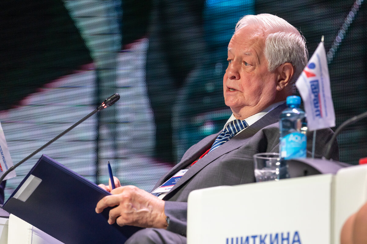 Нога на ногу профессор Егор