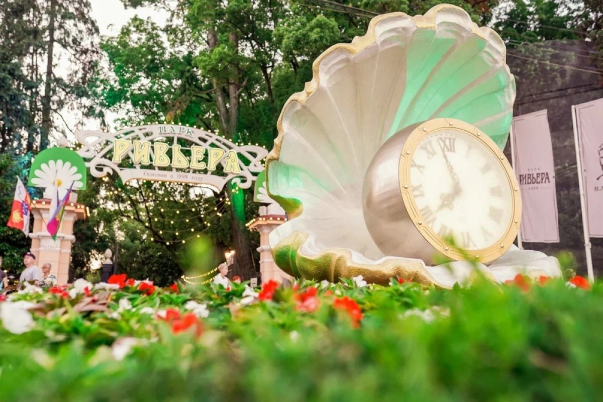    Треть всех забронированных в октябре отелей в России приходится на Сочи