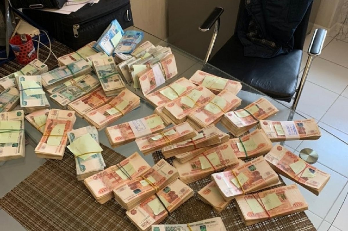    На Алтае «черные банкиры» получили условные сроки за обналичивание 844 млн