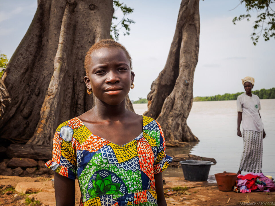 Экскурсия в тарангире и нгоронгоро в танзании. Жираф в африке. Африка жизнь людей. Умеет африка. Население африки.