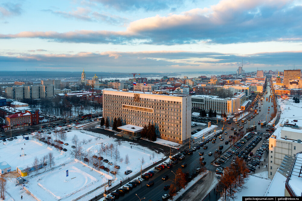 Е пермь. Пермь центр города. Пермь город на Каме. Пермь площадь города. Город Пермь сверху.