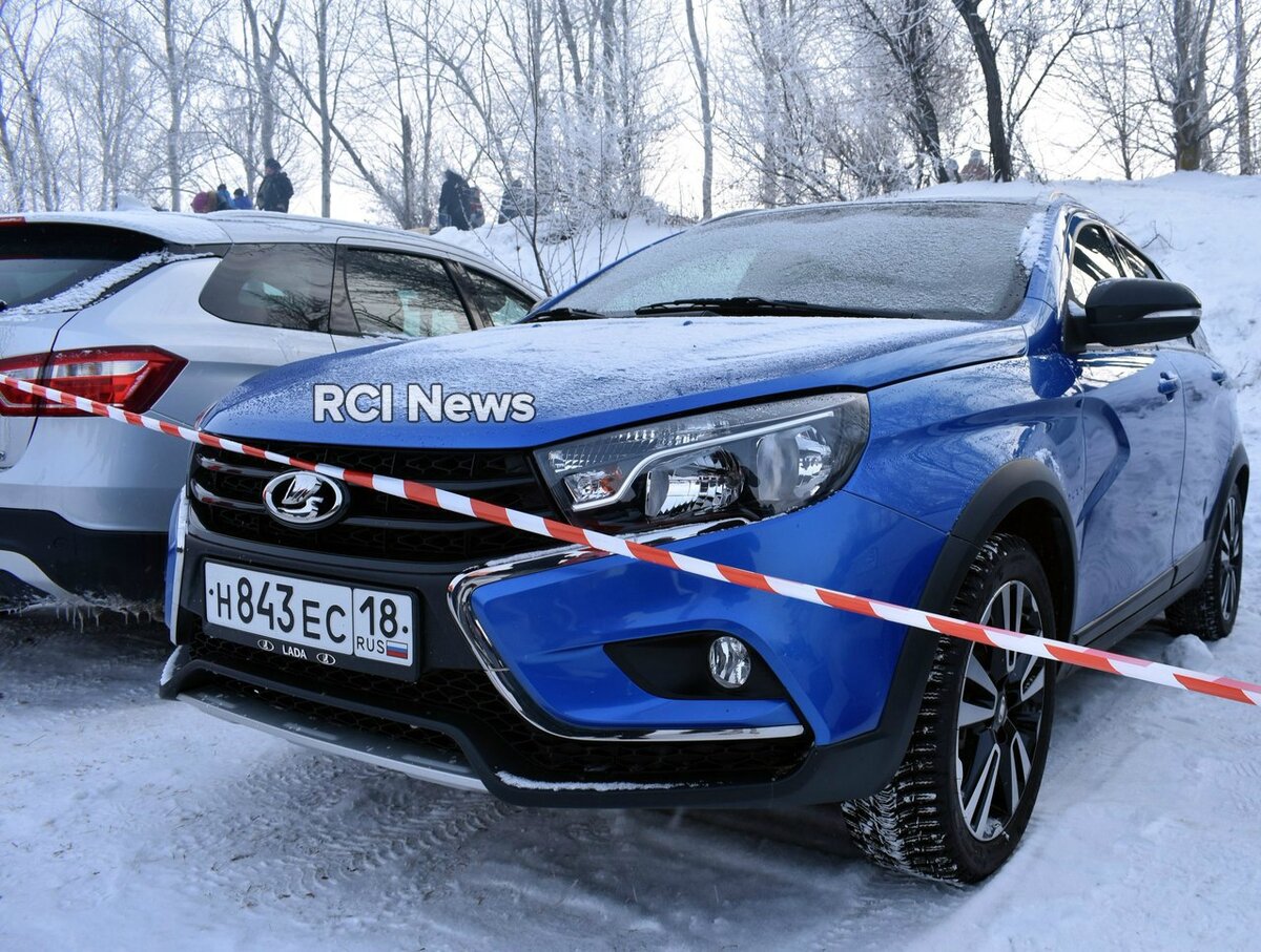 Lada Vesta Cross седан блюз