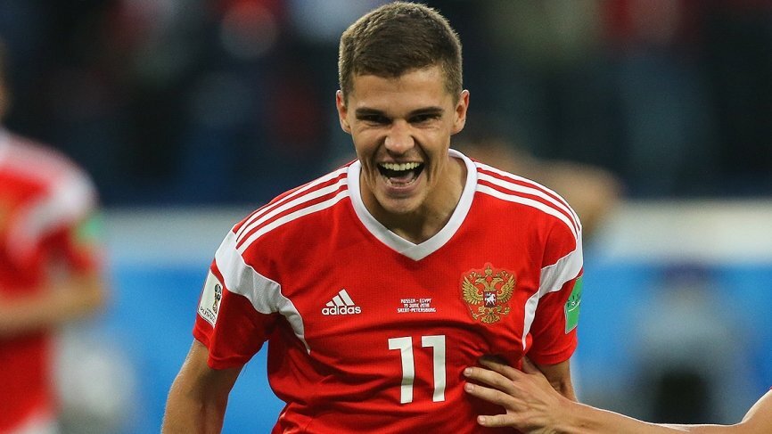 Роман Зобнин