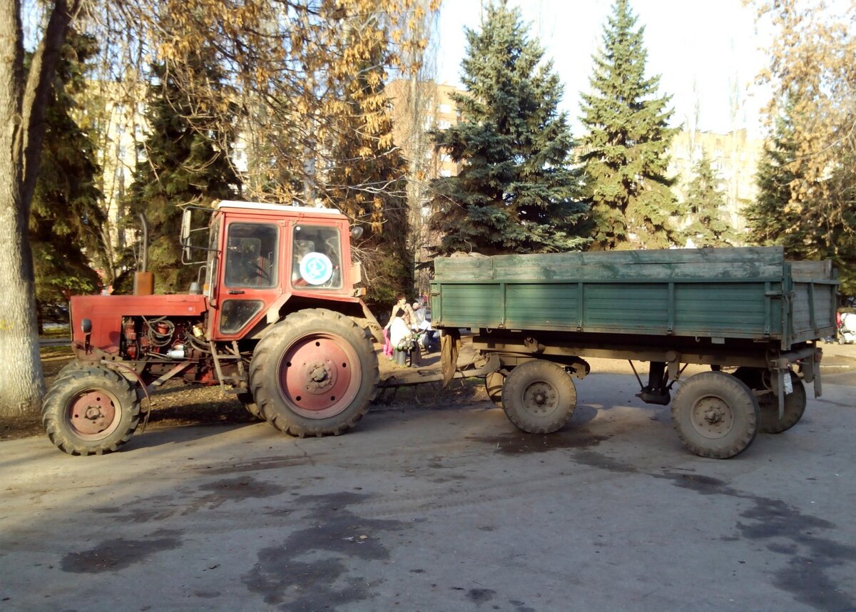 что следует сделать водителю перед началом работы на самоходной машине с прицепом