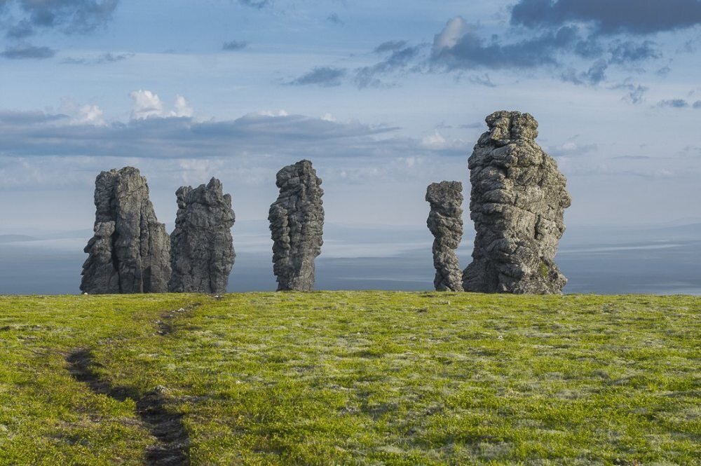 Долина Маньпупунер. Маньпупунёр (гора идолов). Плато Мань-Пупу-нёр. Горы выветривания Маньпупунер столбы.