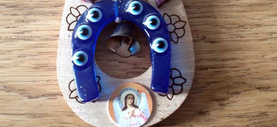 Суеверие «три в одном». Глаз фатимы, подкова и иконка. Чтоб наверняка