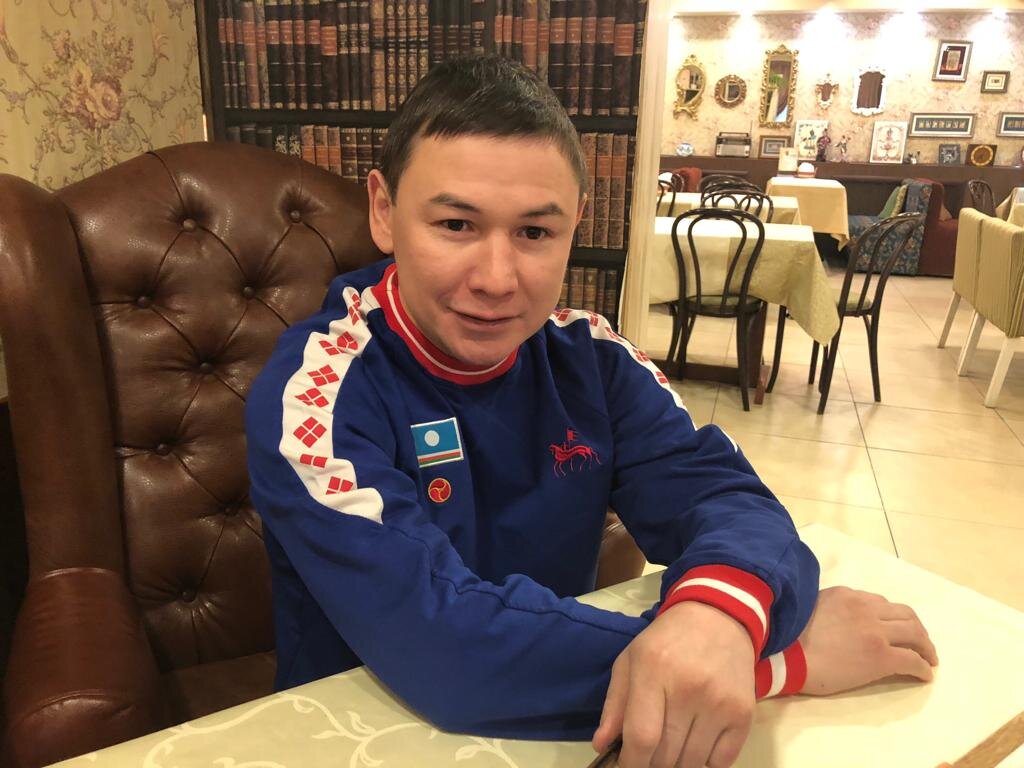 Министр спорта якутии. Якутов Георгий Шимановск. Партия Якутия Георгий 39 лет.