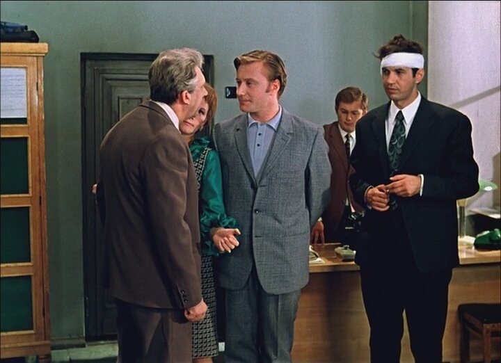 Кадр из фильма "Старики-разбойники"