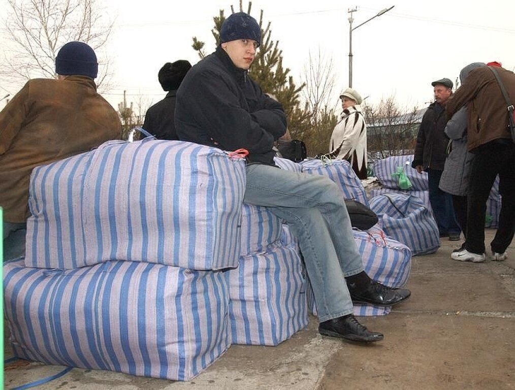 Чем занимались челноки