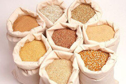 А вот жирного мяса (например, свинины) лучше избегать. В ней содержится много холестерина, который крайне вреден для здоровья. Из-за него могут образовываться тромбы, которые опасны для жизни. Кстати, доказано, что лучшим мясом для мужчины является оленина. Она очень полезна для сильного пола, в частности, для потенции.