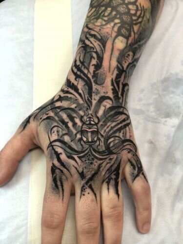 Мужские тату на кисть руки - VeAn Tattoo