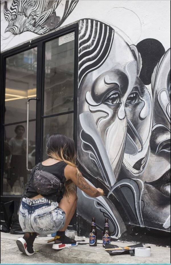 Тестовый стрит-арт в Гонконге