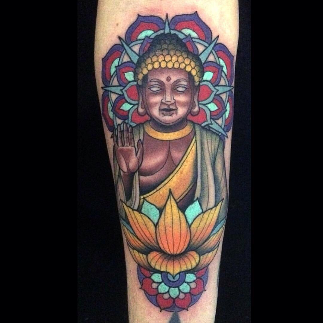 Значение буддийских татуировок: глубокий символизм и духовность