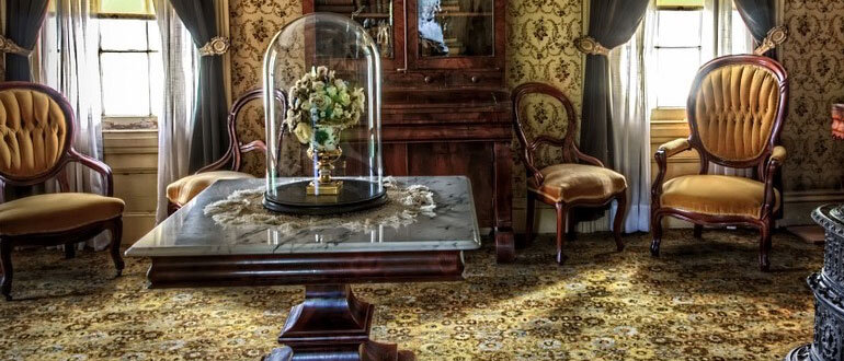 Не самый лучший интерьер для бюджетной квартиры посуточно. 