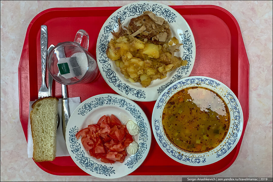 горячие блюда для столовой. обеды в столовых. блюда на ужин. стишки про обед. сервировка стола с едой.