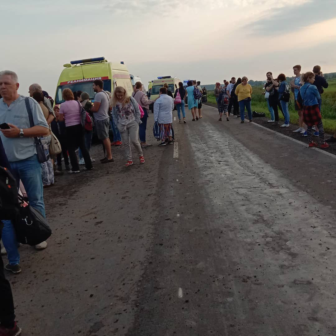 в ожидании автобусов на аэропорт