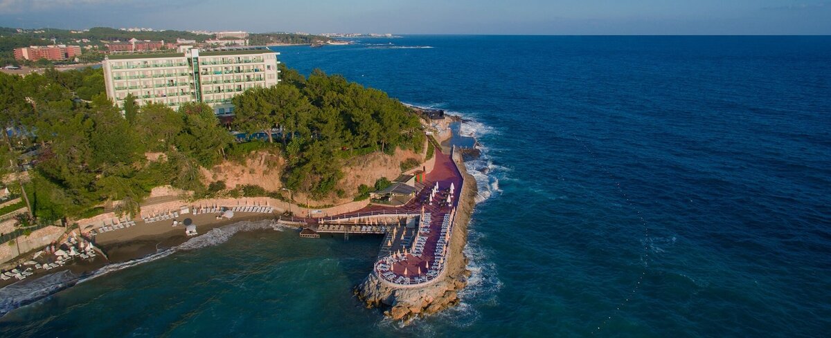 Incekum west hotel. Турция октябрь 2021отельmiarosa Incekum Alanya. Отель миасора Инжекум Авласар. Миароссо Инжекум Вест 4 2021 рядом. Инжекум Турция Аланья фото набережной.