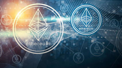 
Разработчики Ethereum уверены в запуске второй версии сети в этом году


Виталик Бутерин, Джастин Дрейк, Дэнни Райан и другие разработчики Ethereum в ходе сессии «Ask Me Anything» выразили мнение, что новая версия сети (Eth 2.0) заработает уже в этом году. Об этом сообщают пользователи Reddit.
По их словам, перед полноценным запуском новой сети нужно, чтобы поддерживаемый тремя Ethereum-клиентами тестнет проработал как минимум восемь недель.

«Я на 95% уверен, что мы запустим ее в 2020», — подчеркнул Джастин Дрейк.

Следующая итерация ведущей платформы смарт-контрактов обещает быть более производительной в частности благодаря переходу на алгоритм консенсуса Proof-of-Stake (PoS).

Именуемый также Serenity, Eth 2.0 разрабатывался фактически с момента запуска первой версии Ethereum в 2015 году. Однако из-за технологической сложности проекта прогресс был очень медленным.

Поначалу запуск Eth 2.0 был запланирован на январь, затем его перенесли на II квартал 2020 года. Теперь разработчики не исключают, что ожидаемое многими событие может произойти 30 июля, в пятую годовщину запуска Ethereum.

«Нулевая фаза определенно запустится в 2020 году. Проводятся аудиты, а тестовые сети надежнее с каждой неделей. Не вижу причин, из-за которых нулевая фаза могла бы не запуститься в этому году», — отметил Райан.

Тем временем майнеры нарастили запасы ETH. Также стоит отметить, что майнеры заработали за прошлый год около $5 млрд. В целом, китайские майнеры контролируют 66% хешрейта биткоина.