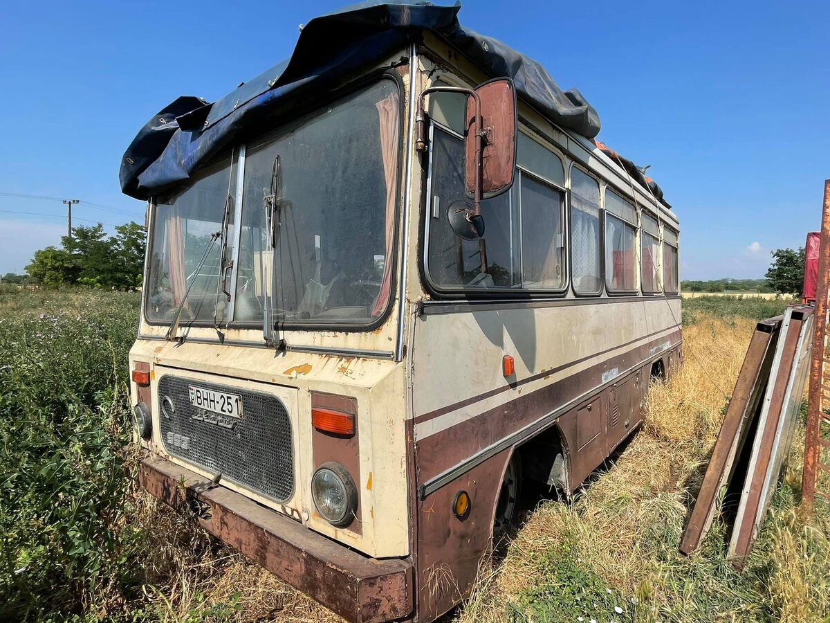 Посмотрите на очень редкий автобус Ikarus, превращённый в забавный автодом  | Все о грузовиках – Trucksplanet | Дзен