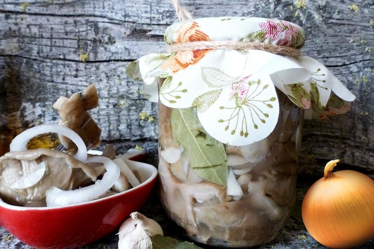 Рецепт 2: Жареные грузди с чесноком
