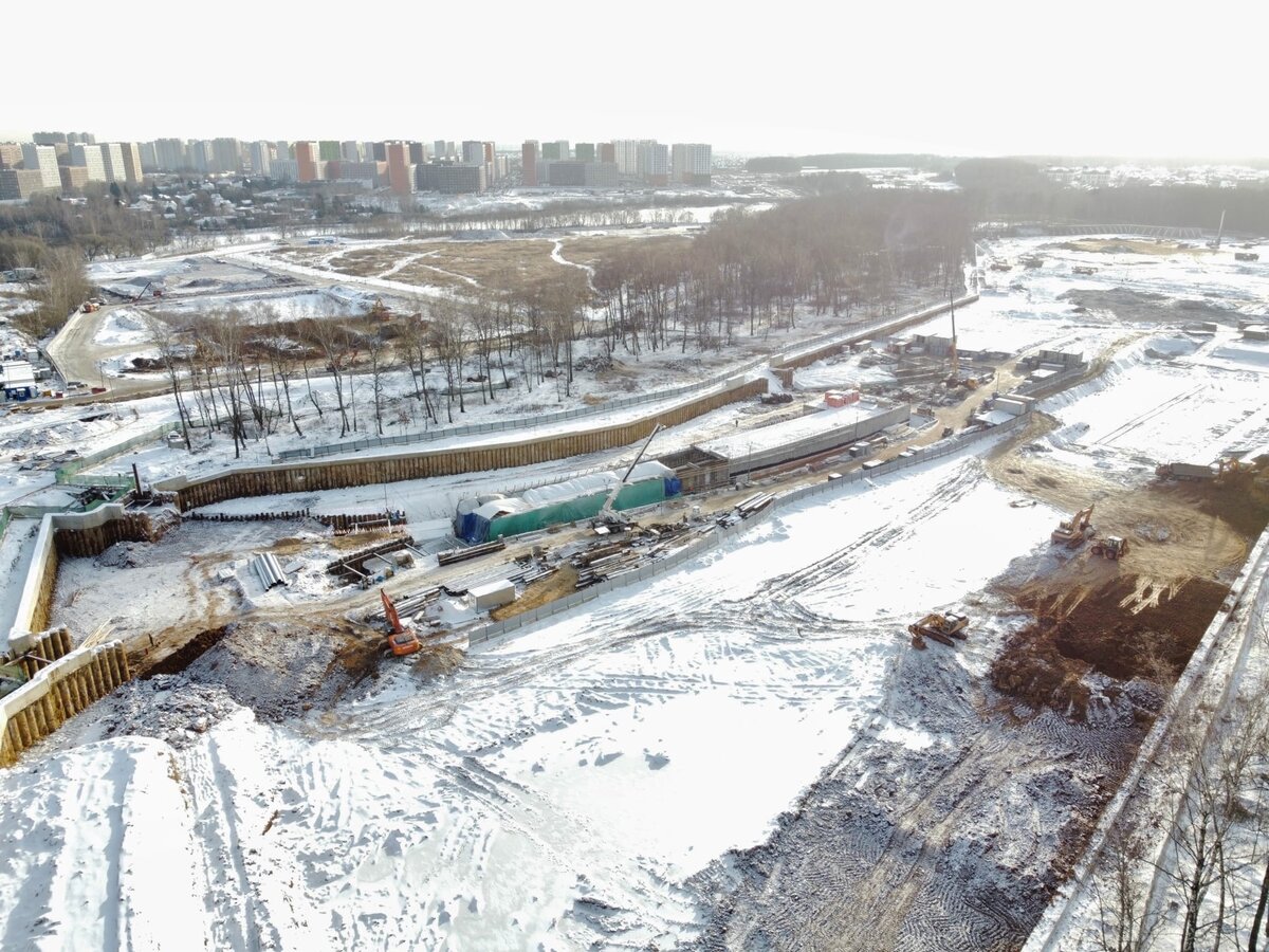 📷 2: Общие планы на стройплощадку.