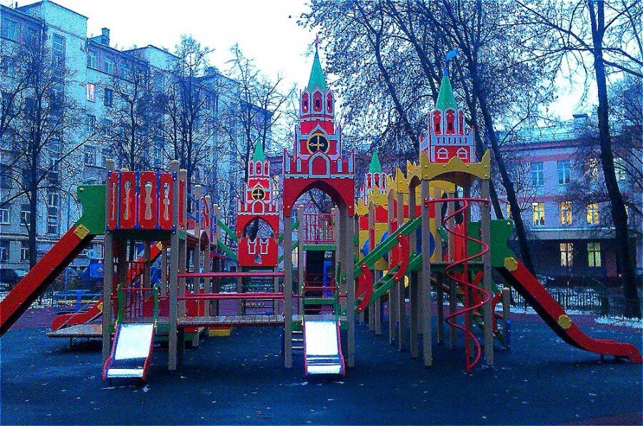 И это еще неплохая по нашим меркам площадка
