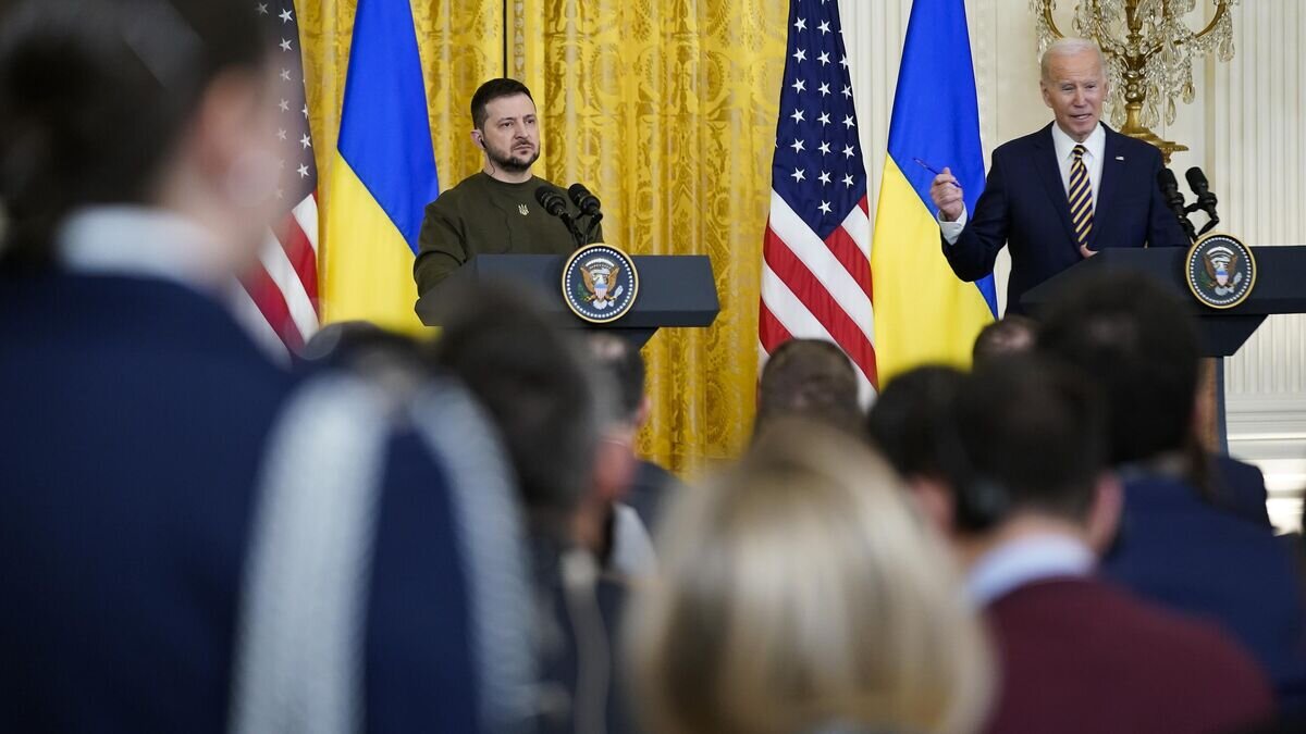    Президент США Джо Байден и президент Украины Владимир Зеленский во время пресс-конференции в Белом доме© AP Photo / Andrew Harnik