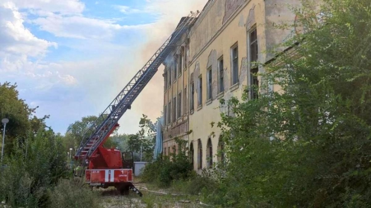    Володин поручил отреставрировать Дом офицеров в Энгельсе за полтора годаНовости Саратова и области – Сетевое издание «Репортер64»