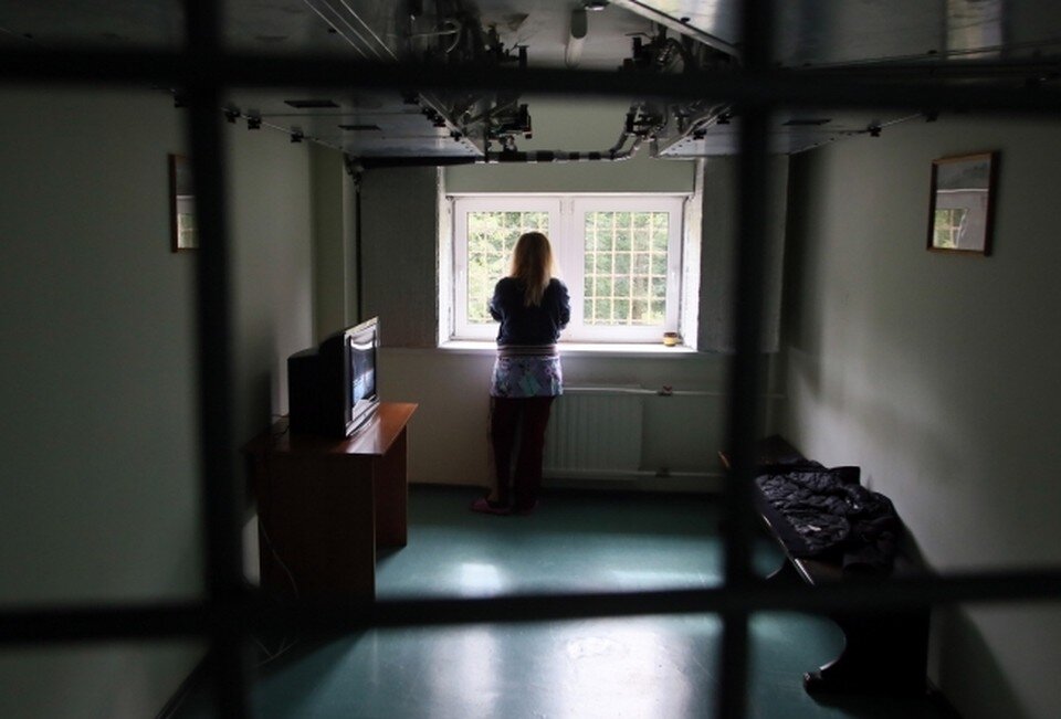     Настоятель должен выплатить штраф и покинуть Россию  Тимур ХАНОВ.