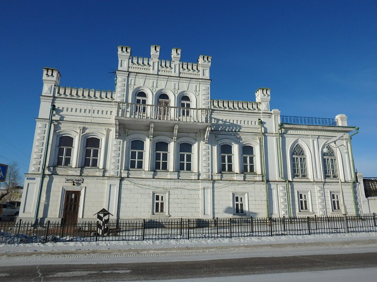 Дворец бутина в нерчинске фото