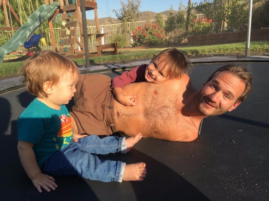 Если представилась возможность веселиться, воспользуйтесь ею. 